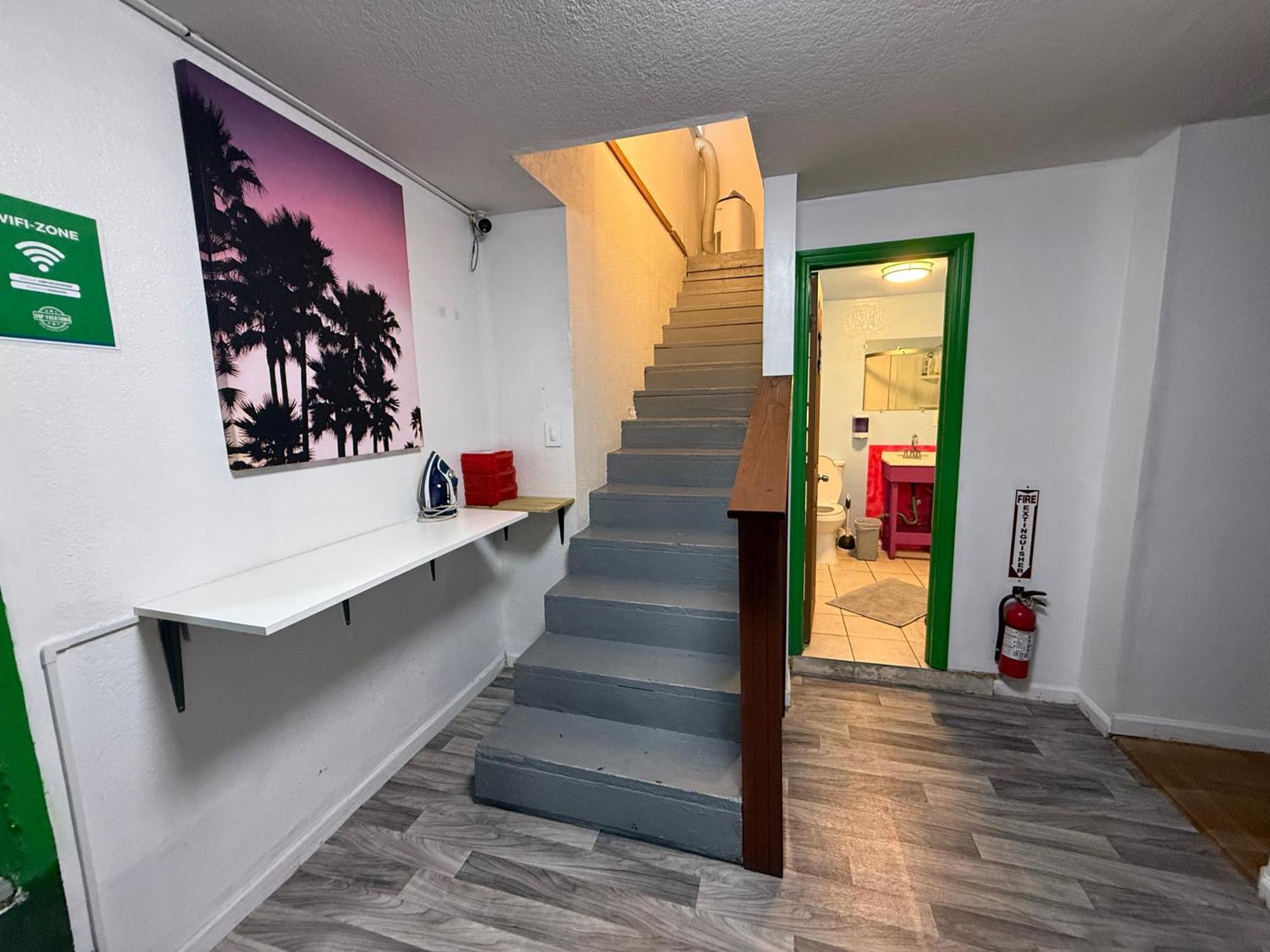 Oqp Vacations Hostel Miami Exterior photo